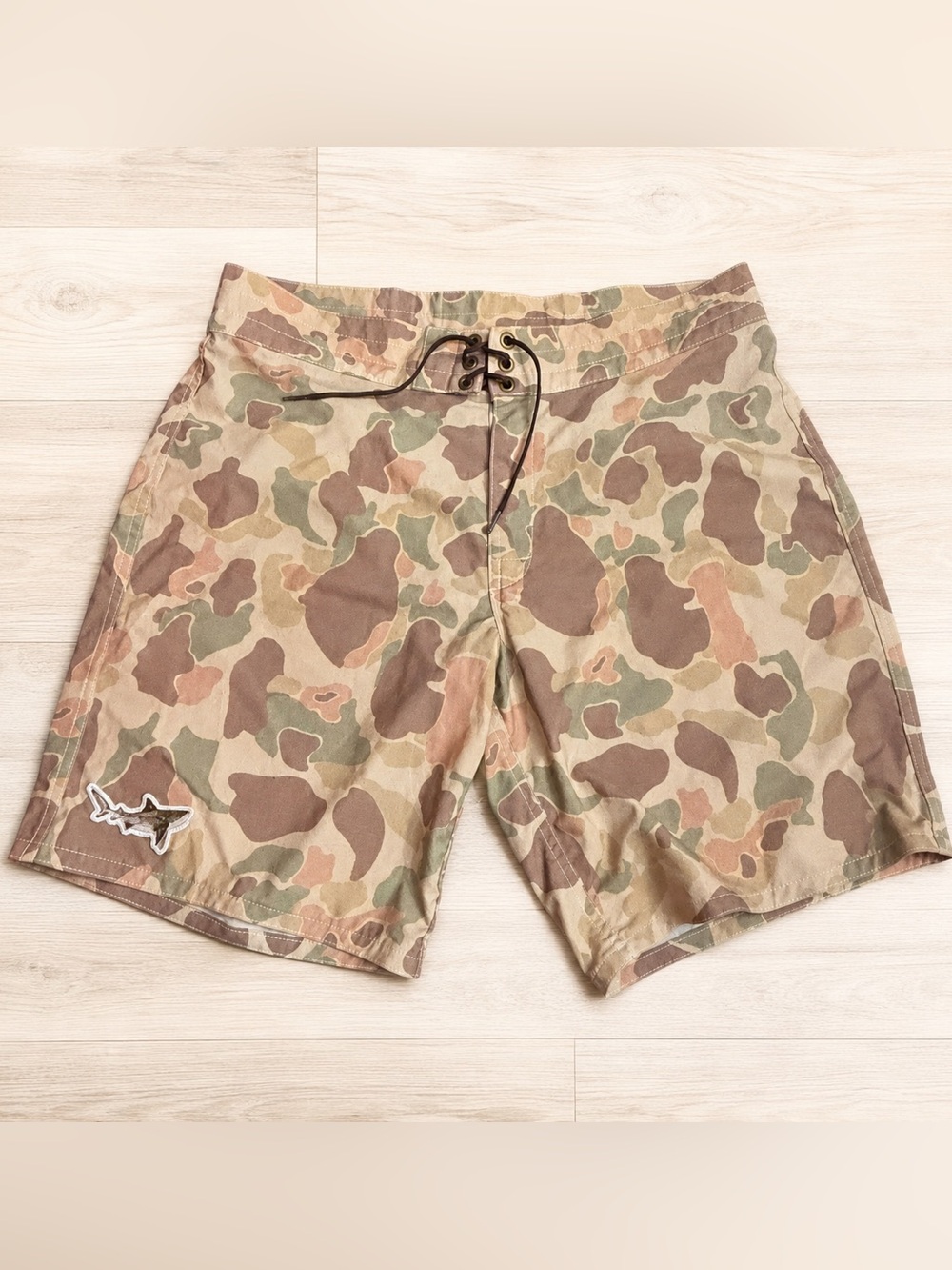 Birdwell Beach Britches Camo Board Shorts Shark Patch Men’s 34 USA